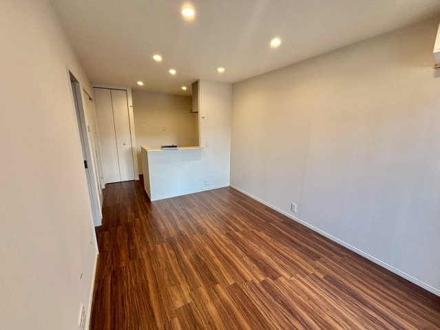 ユアメゾンNAOの居間・リビング