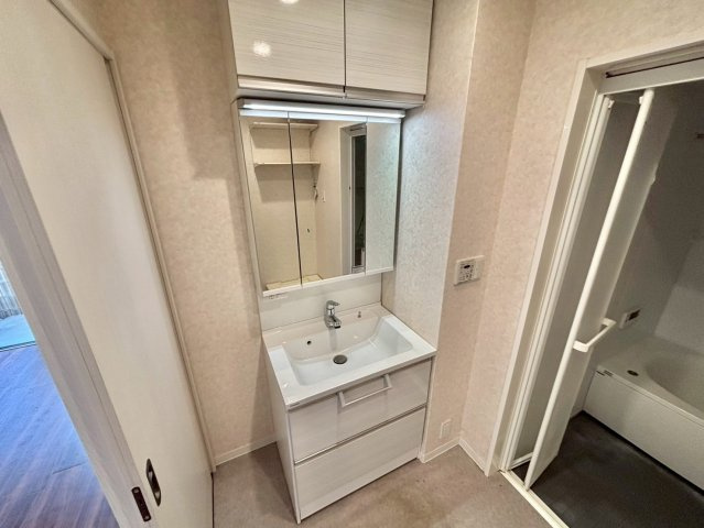 ユアメゾンNAOの独立洗面台