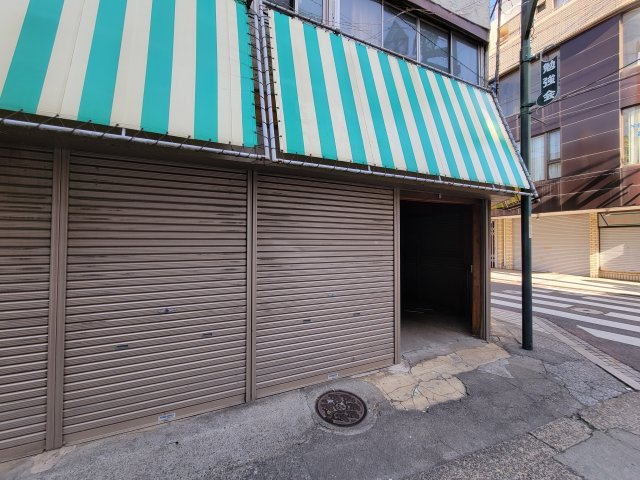 梅本百貨店
