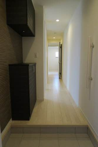 ルピナス・KⅢの玄関