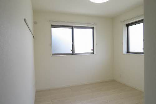 ルピナス・KⅢの洋室