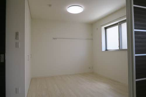 ルピナス・KⅢの洋室