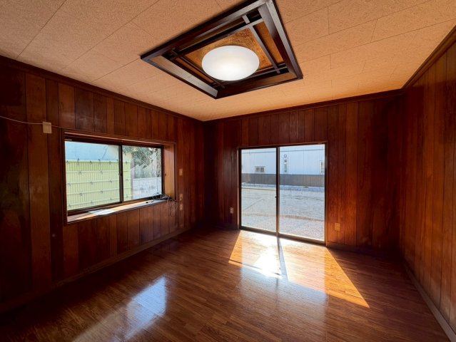 【居間・リビング】 | 伊勢崎市境美原　中古住宅