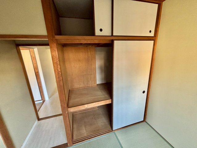 エクラージュB棟の収納