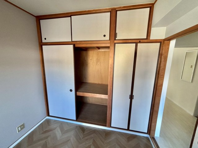 エクラージュB棟の収納