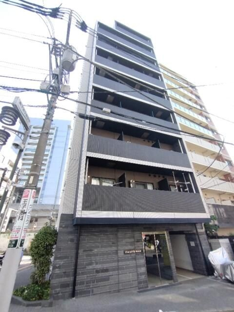 セジョリ王子駅前の外観