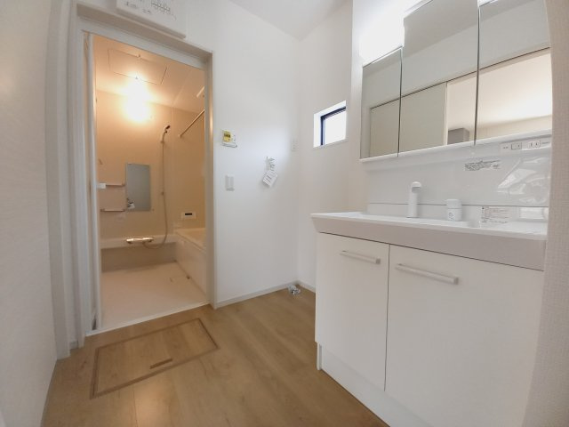 日立市相賀町　1期のキッチン|キッチン～開放感のある空間でお料理～