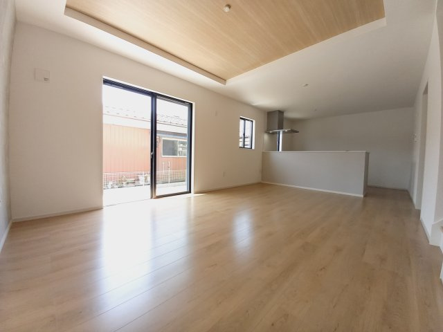 日立市相賀町　1期の玄関|白を基調とした玄関