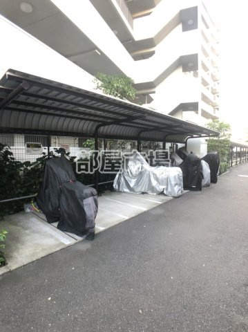 レジディア南千住のその他共用部分|バイク置き場
