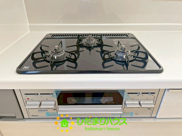 加須市馬内第3　新築一戸建て　02　クレイドルガーデンのキッチン
