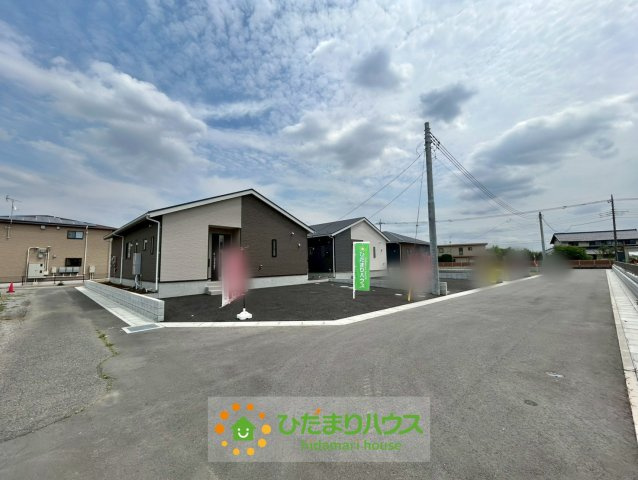 加須市馬内第3　新築一戸建て　02　クレイドルガーデンの前面道路含む現地写真|26/04/21　撮影