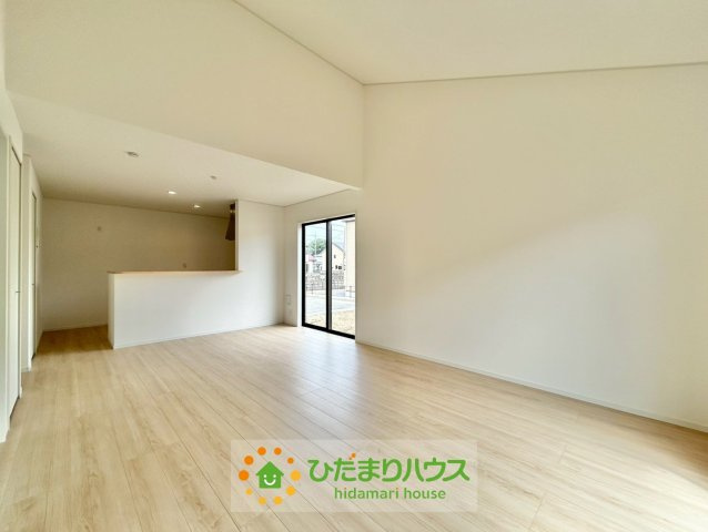 加須市馬内第3　新築一戸建て　02　クレイドルガーデンの居間・リビング