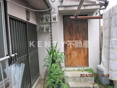 【エントランス】 | 御殿山三宅フラッツ | 清潔なエントランスです