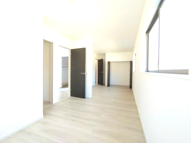 那珂市菅谷11期の洋室|5.5帖+5.2帖間仕切り対応！！