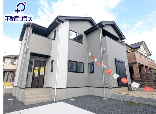 那珂市菅谷11期の外観|1号棟外観です。落ち着いた雰囲気の飽きのこない堂々とした印象の外観です！