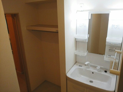 【洗面所】 | エトワール宮橋 | 脱衣スペースもあります