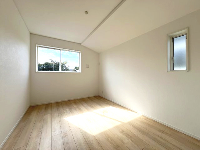 昭島市拝島町3丁目　新築戸建全3棟の洋室|【洋室1】6.5帖
