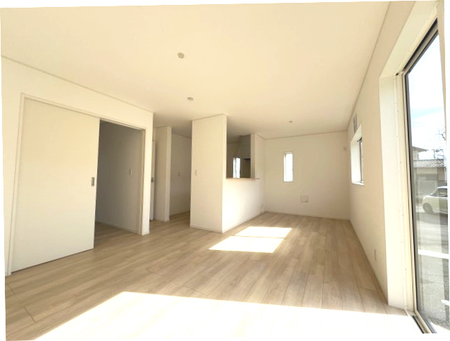 昭島市拝島町3丁目　新築戸建全3棟の居間・リビング|あたたかい日差しがたっぷり降り注ぎます