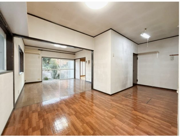 【居間・リビング】 | 深谷市上柴町東7丁目　　中古戸建