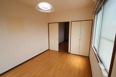 【洋室】 | 大東マンション | ※同建物ほかのお部屋の写真です。