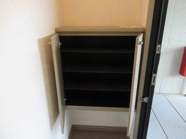 テンアールの収納|201号室のサンプル写真となります