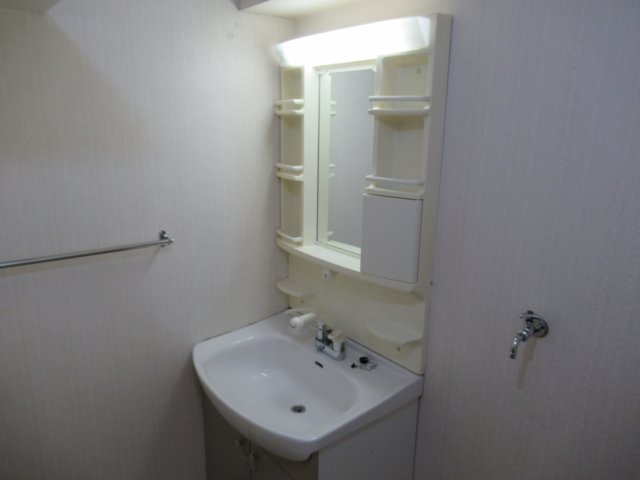 テンアールの独立洗面台|201号室のサンプル写真となります