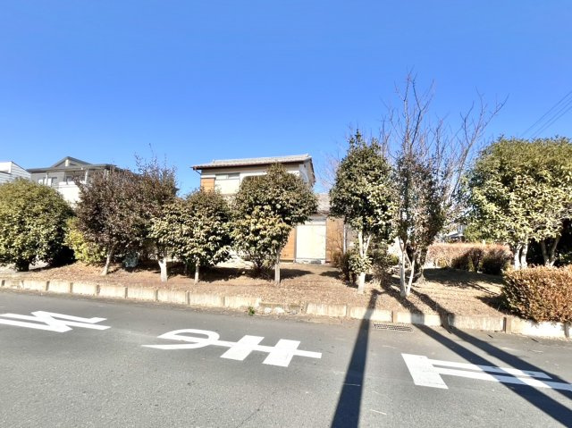 【中古戸建】足利市利保町1丁目の前面道路含む現地写真|■外観