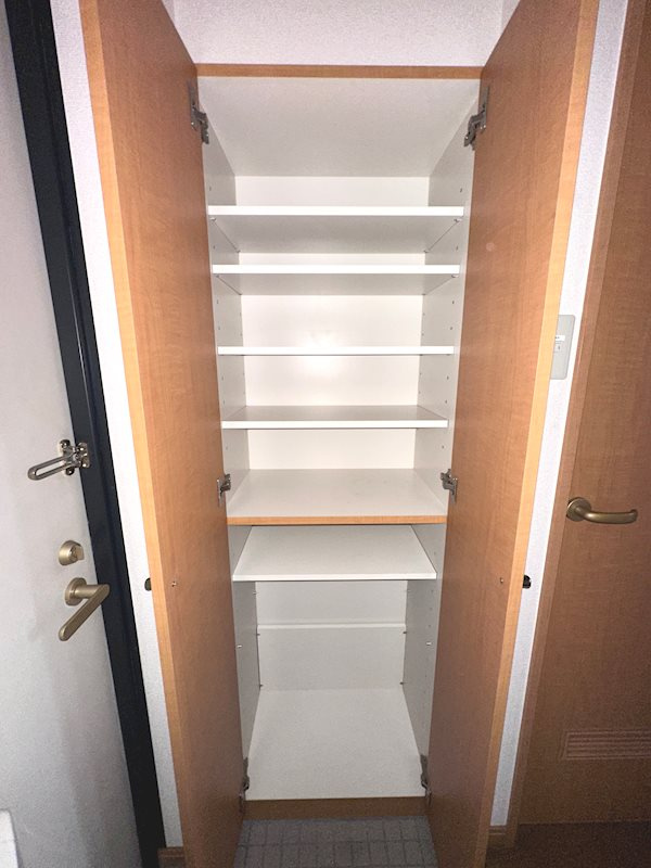 MDI インターフェイス竪町の収納