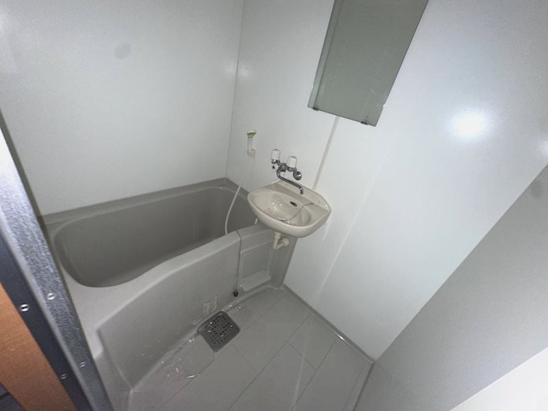 MDI インターフェイス竪町の浴室