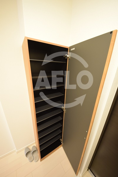 ラクラス長堀橋の収納|ラクラス長堀橋　シューズボックス