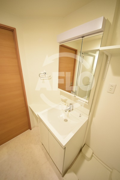 ラクラス長堀橋の独立洗面台|ラクラス長堀橋　独立洗面台