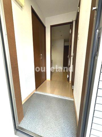 セゾン湊の玄関