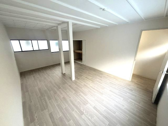 深江北町テラスハウスの洋室