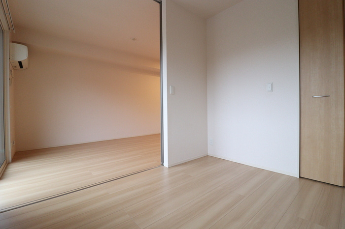 アークの居間・リビング