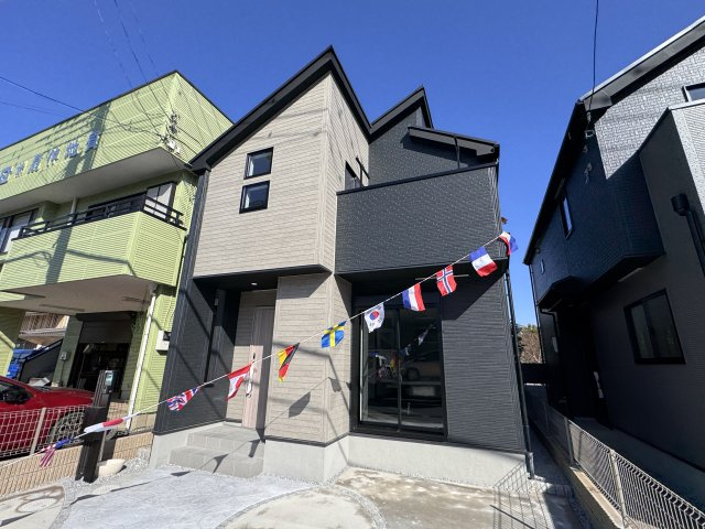 柏市豊住１丁目新築戸建【光ケ丘小学校：5分】の外観|1号棟外観・完成済み内覧可能です！