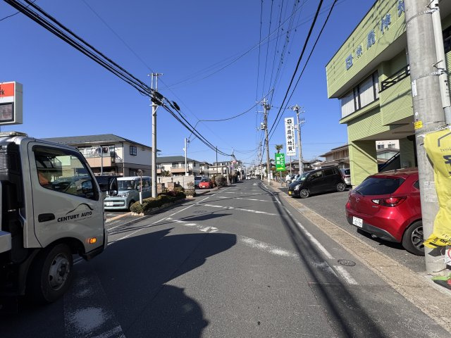 柏市豊住１丁目新築戸建【光ケ丘小学校：5分】の前面道路含む現地写真|南西側前面道路・幅員約7.3ｍ