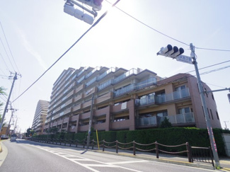 【外観】 | ルイシャトレひばりヶ丘ラスティパーク　2階 | 周辺にはイオンモールをはじめ、たくさんの買い物施設や公共施設があり、とても生活しやすい環境です。