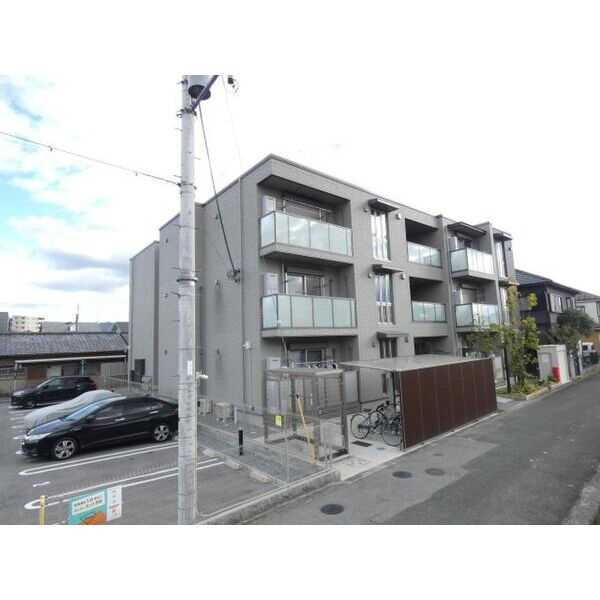 シャーメゾン アリビオの外観