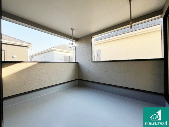 加古川市別府町新野辺　第23期　新築一戸建てのバルコニー|ワイドバルコニーは洗濯物を干すスペースが広いのでご家族が多くても安心！