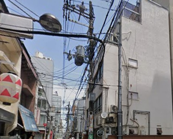 米山ビルの外観