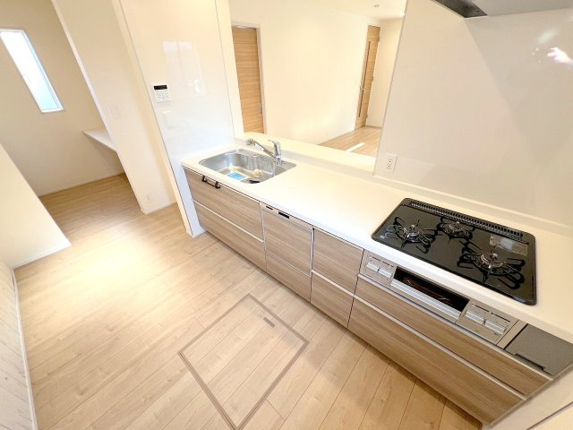 八王子市楢原町　全1棟　新築戸建てのキッチン