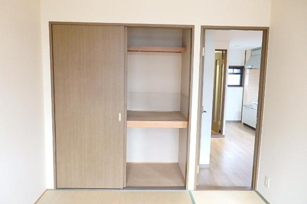 ハイムリトルオアシスの収納|押入