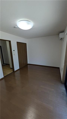 【内装】 | アムールバイオレット | 他部屋参考写真になります。