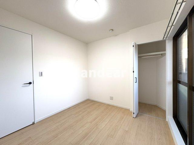 スカイウェイ立石の洋室|ドキドキの新生活も、安心してスタート。ぴったりの住まいを見つけませんか？クランディアが一緒に住まい選びをサポートします‼　まずは、お気軽にお問合せください　＃クランディア