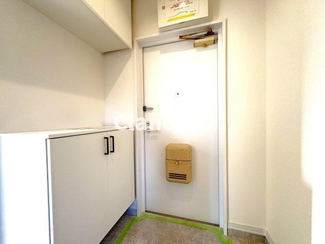 スカイウェイ立石の玄関|ドキドキの新生活も、安心してスタート。ぴったりの住まいを見つけませんか？クランディアが一緒に住まい選びをサポートします‼　まずは、お気軽にお問合せください　＃クランディア