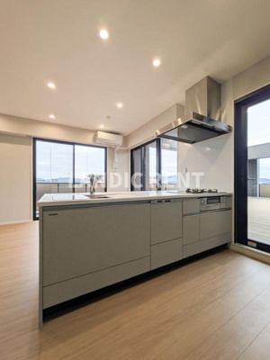 【キッチン】 | ラフィーネ博多南