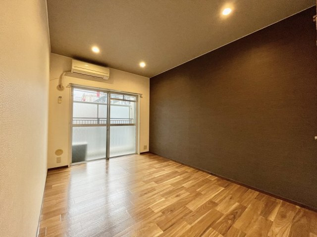 セティル上杉の洋室