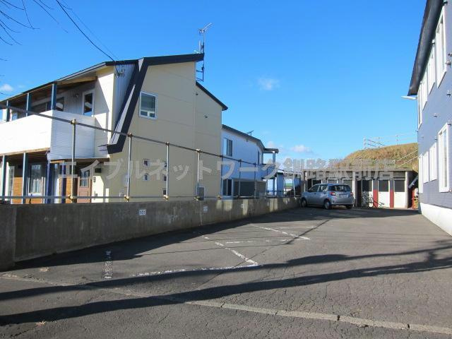 ハーバーシティ浦見 No.9の駐車場