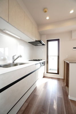 【キッチン】 | 【上質リノベ】コープ野村五日市グリーンスクエア隅の浜 | 室内（2026年3月7日8：30頃）撮影