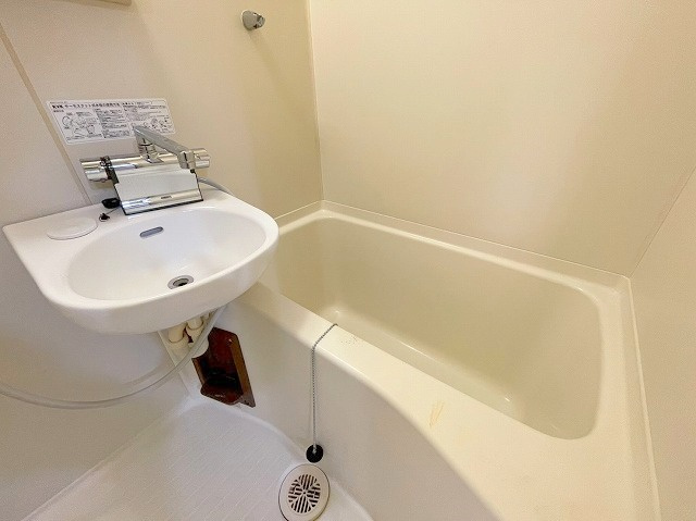 ベストハイツ上新庄の浴室